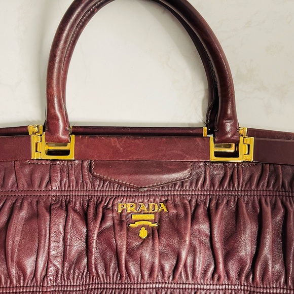 Prada Gaufre Handbag w Eggplant Napa Leather, great condition - Picture 10 of 17